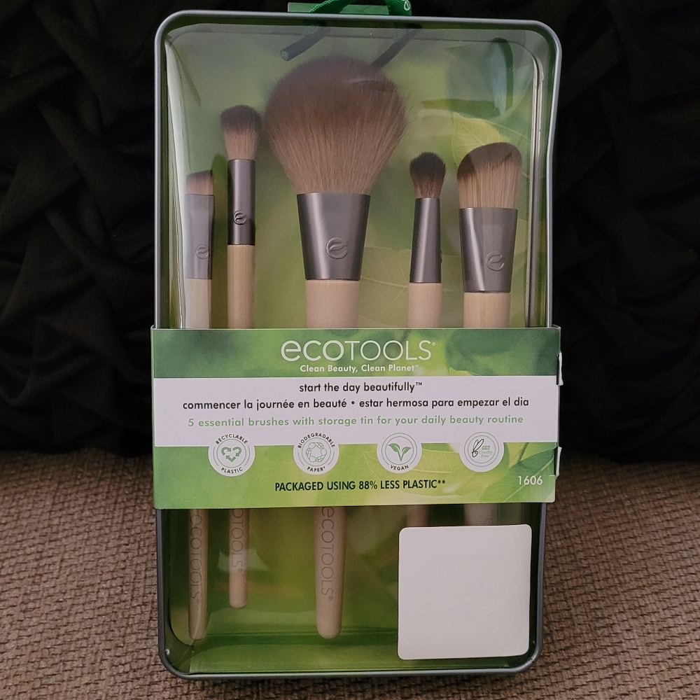 ECO TOOLS 5 ESSENTIAL BRUSHES WITH STORAGE TIN